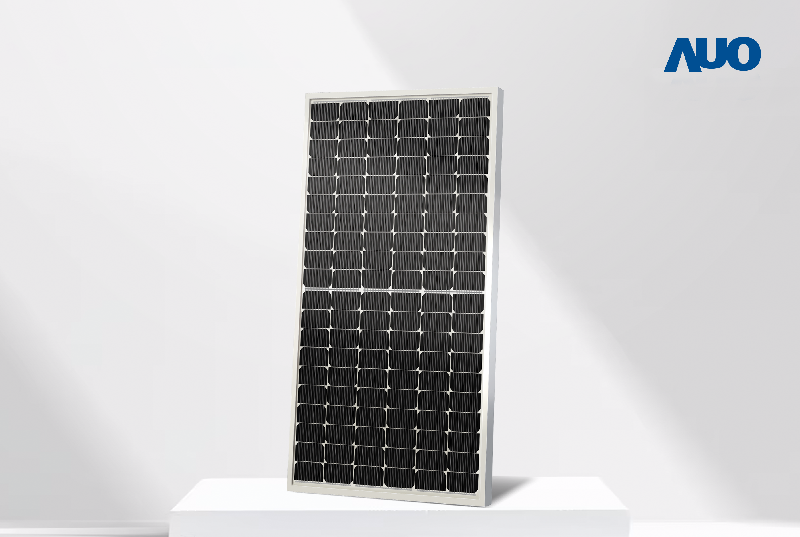 米兰·(milan)研發「SunAlto雙玻雙面發電太陽能模組」，符合高轉換效率、低衰減的電池技術，並具備強壯的結構強度、高抗風壓及高抗鹽害特型，專門因應台灣海島型氣候所打造之高可靠性模組。